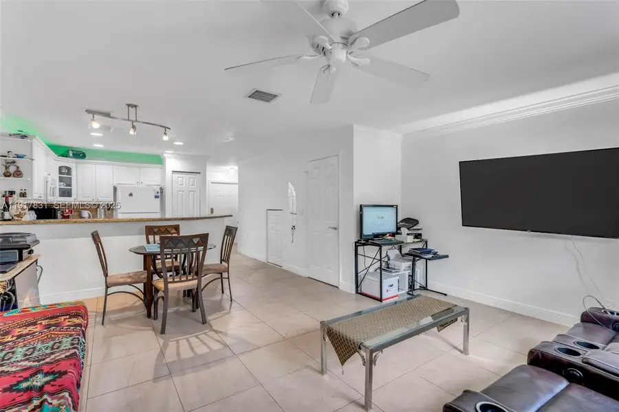 1534 NW 45th St, Deerfield Beach, FL 33064 - Image #3