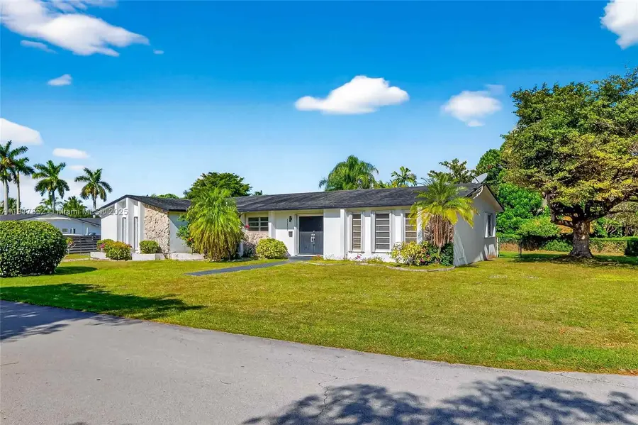 10101 SW 138th St, Miami, FL 33176 - Image #2