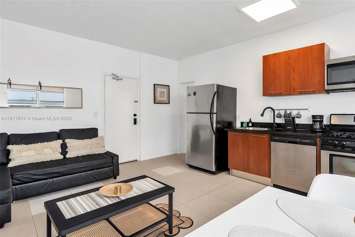 500 14th St #101, Miami Beach, FL 33139 - Image #1