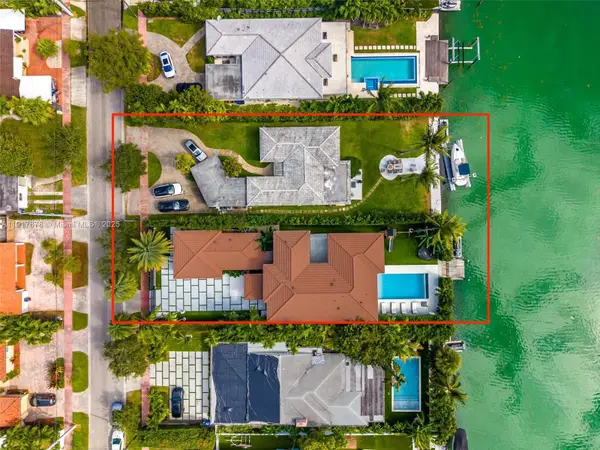 710 + 700 S Shore Dr, Miami Beach, FL 33141