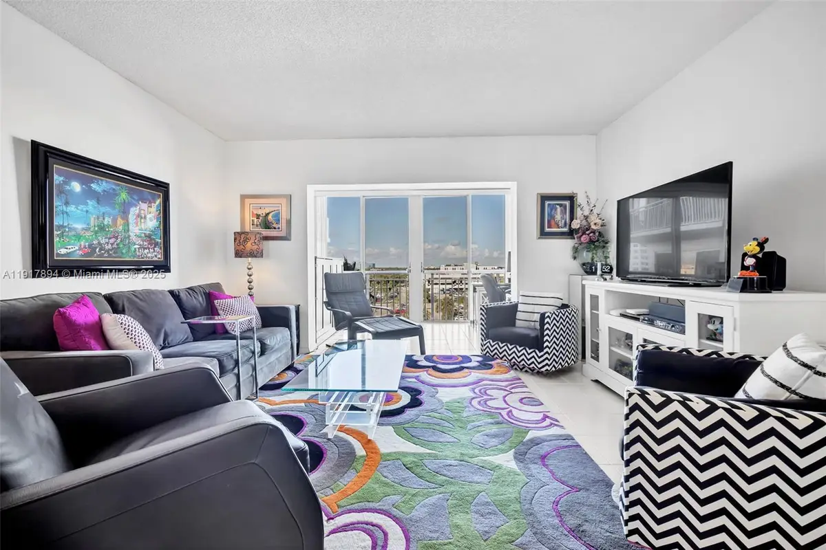 3800 Hillcrest Dr #709, Hollywood, FL 33021 - Image #1