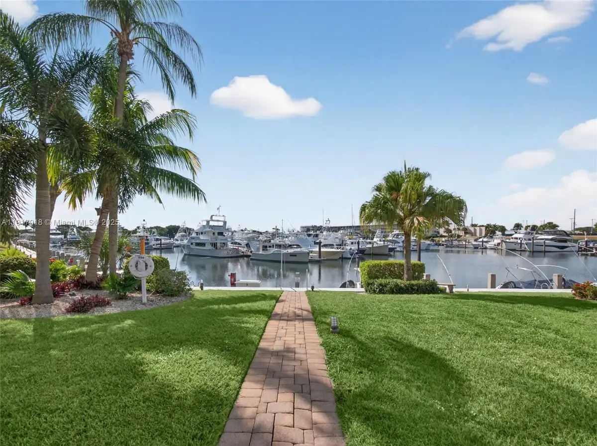 21 Yacht Club Dr, North Palm Beach, FL 33408 - Image #1