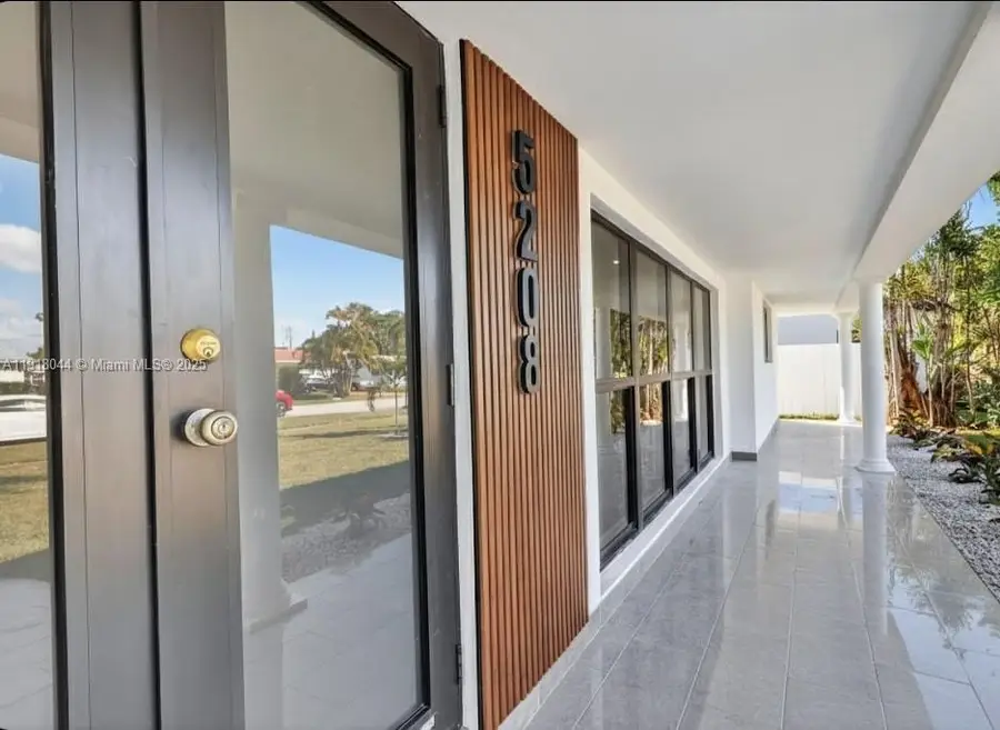 5208 Monroe St, Hollywood, FL 33021 - Image #3