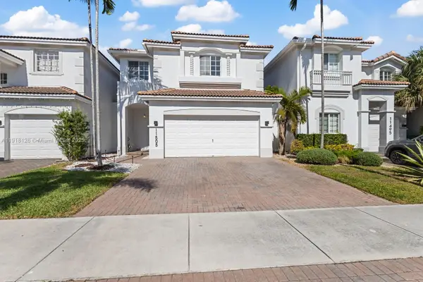 11505 NW 71st St, Doral, FL 33178