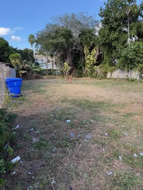1121 NW 2nd St, Miami, FL 33128 - Image #3