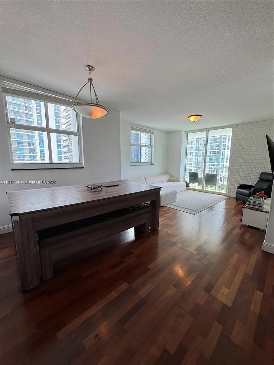 1250 S Miami Ave #2214, Miami, FL 33130 - Image #2