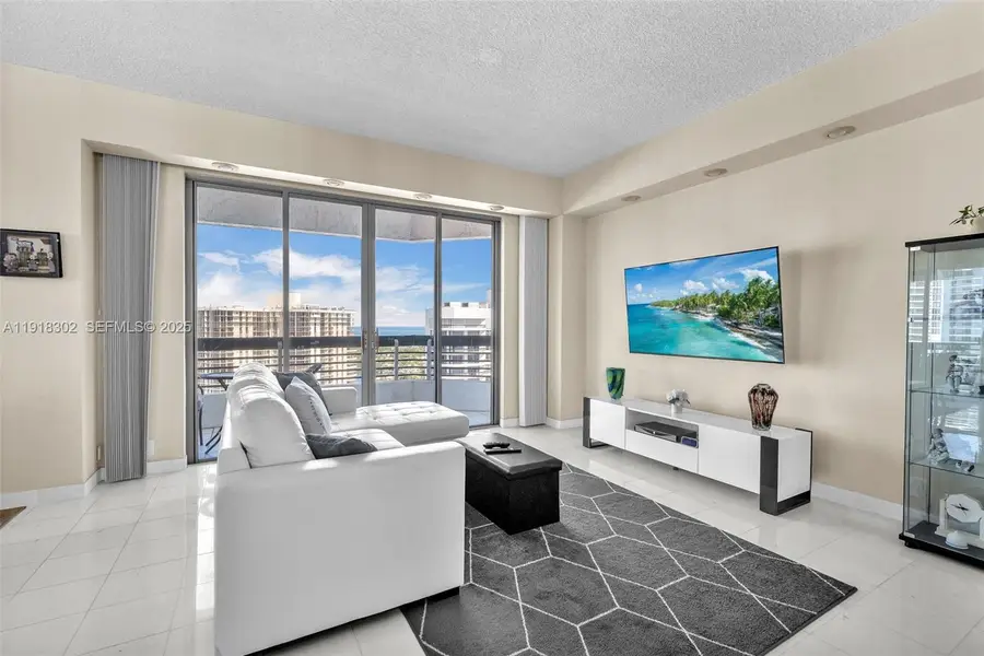 19101 Mystic Pointe Dr #PH6, Aventura, FL 33180 - Image #3