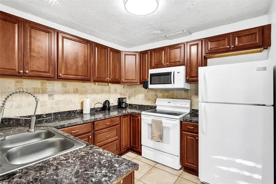 1943 Rodman St, Hollywood, FL 33020 - Image #3