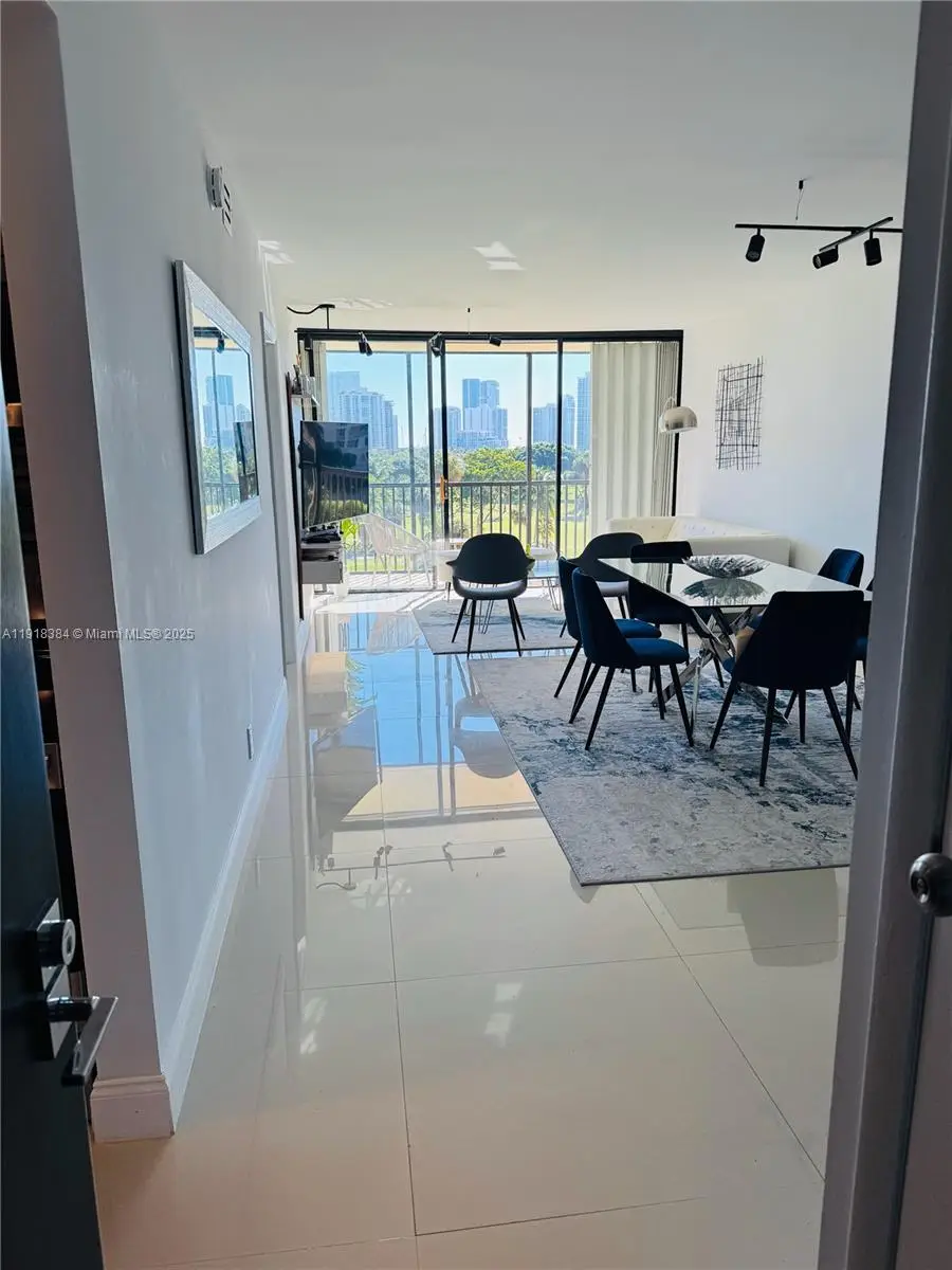 20335 W Country Club Dr #608, Aventura, FL 33180 - Image #1