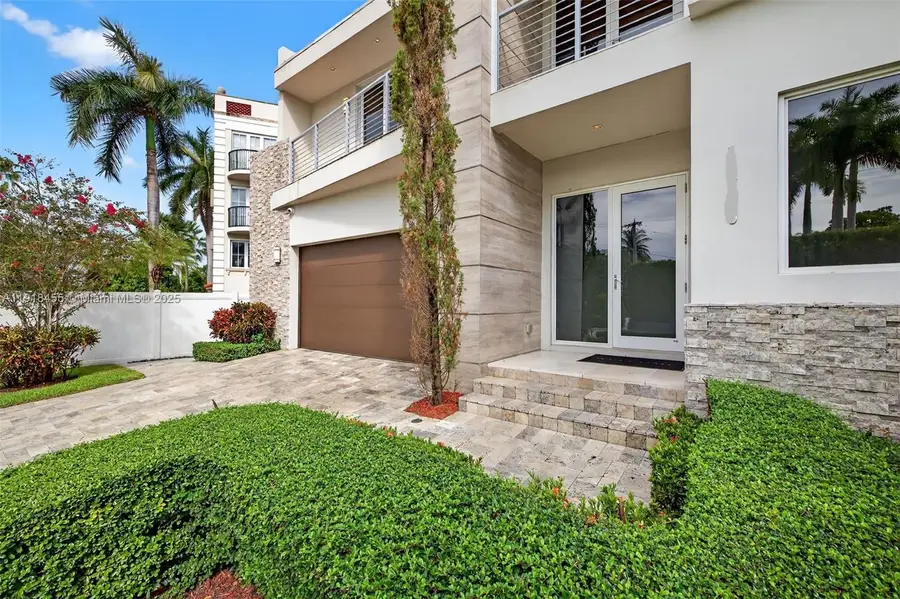Address Withheld By Seller, Fort Lauderdale, FL 33316 - Image #2
