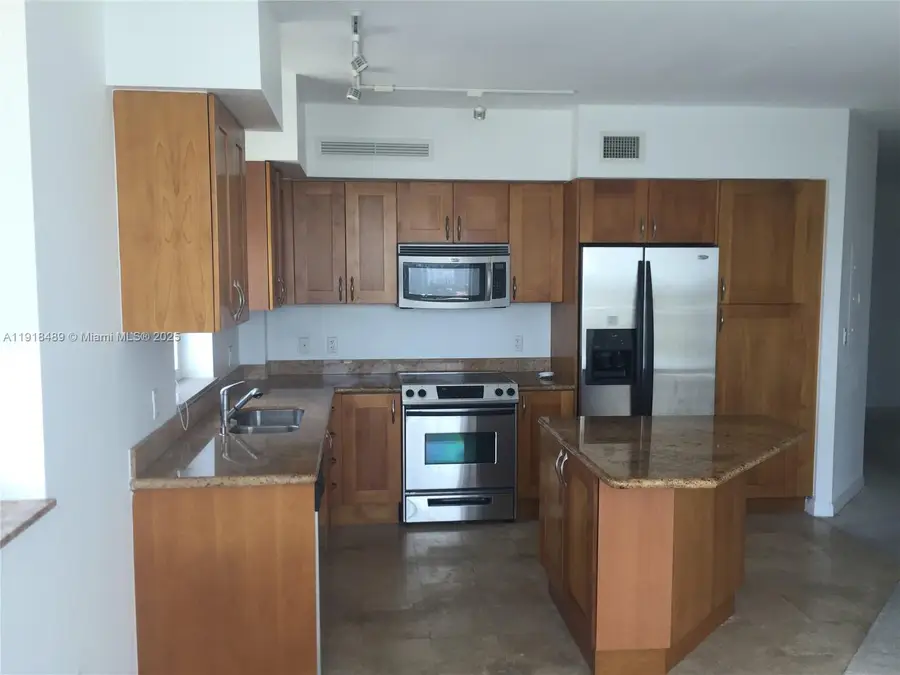 1745 E Hallandale Beach Blvd #1807W, Hallandale Beach, FL 33009 - Image #3