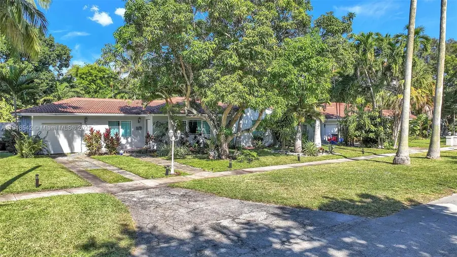1285 NE 103rd St, Miami Shores, FL 33138 - Image #2