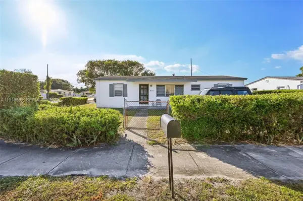 15900 NW 27th Ct, Miami Gardens, FL 33054