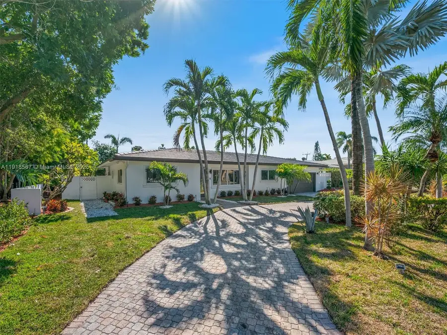 2764 NE 35th St, Fort Lauderdale, FL 33306 - Image #2