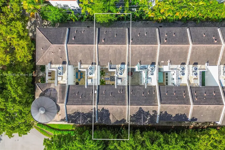 641 Santander Ave #3, Coral Gables, FL 33134 - Image #3