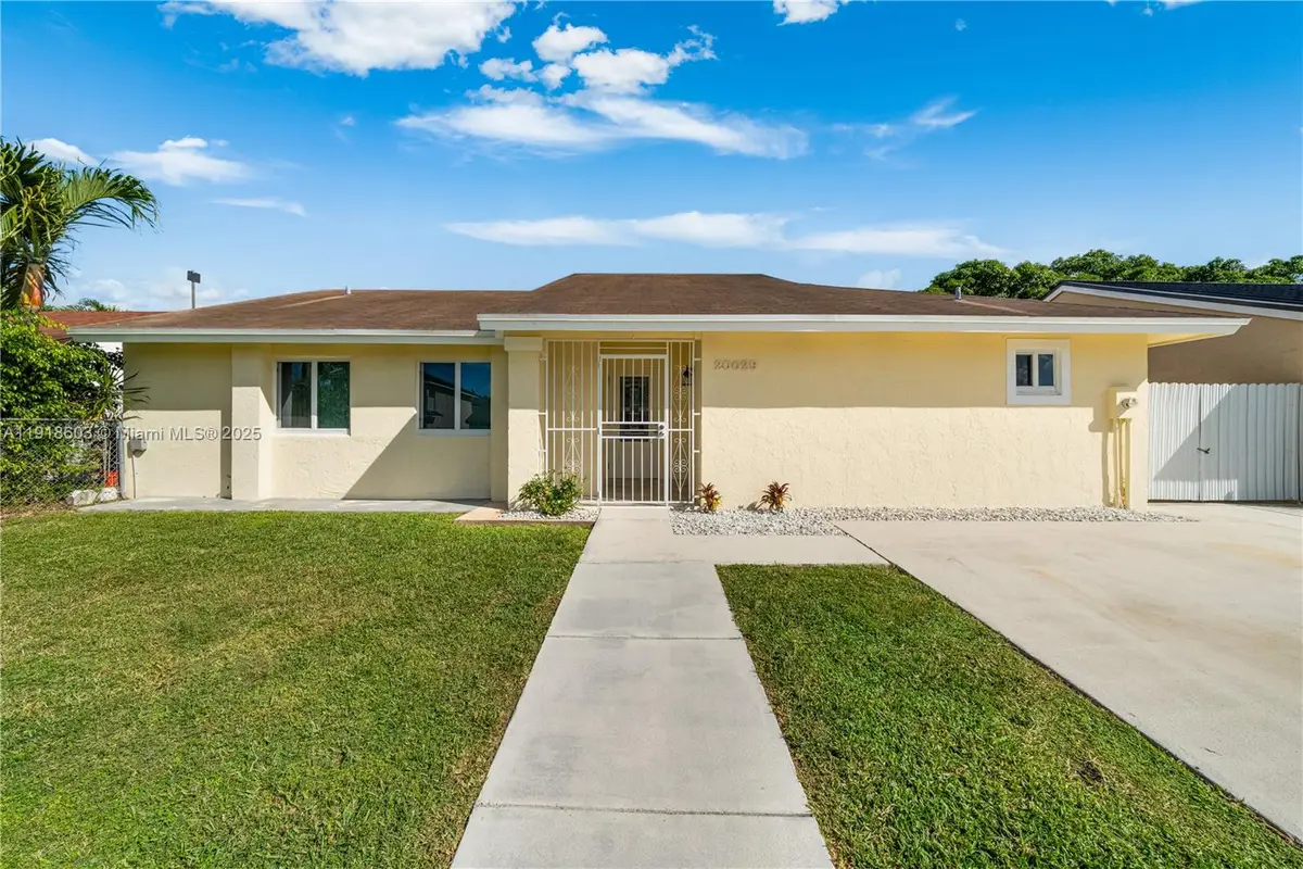 20029 SW 124th Ave, Miami, FL 33177 - Image #1