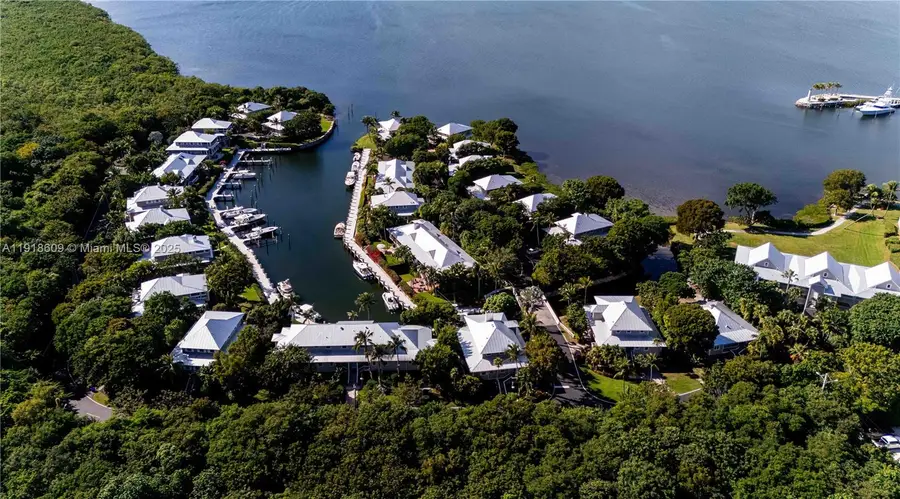 22 South Island Dr, Key Largo, FL 33037 - Image #2
