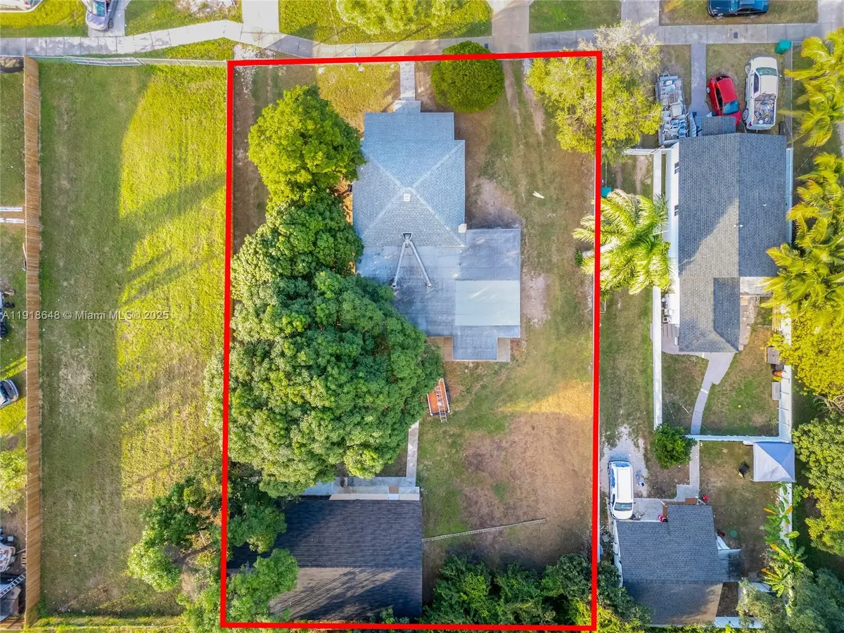 559 NW 2nd St, Florida City, FL 33034 - Image #1