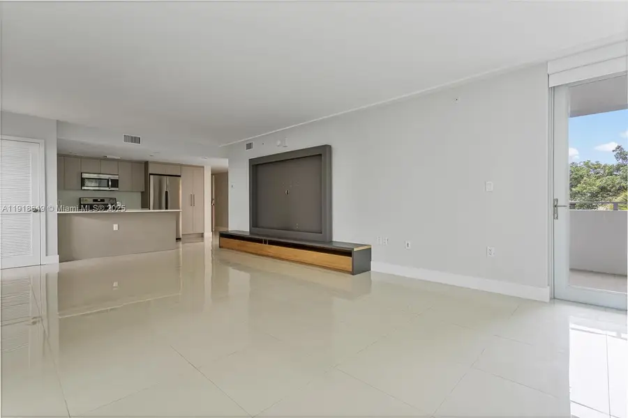 1150 101st St #203, Bay Harbor Islands, FL 33154 - Image #3