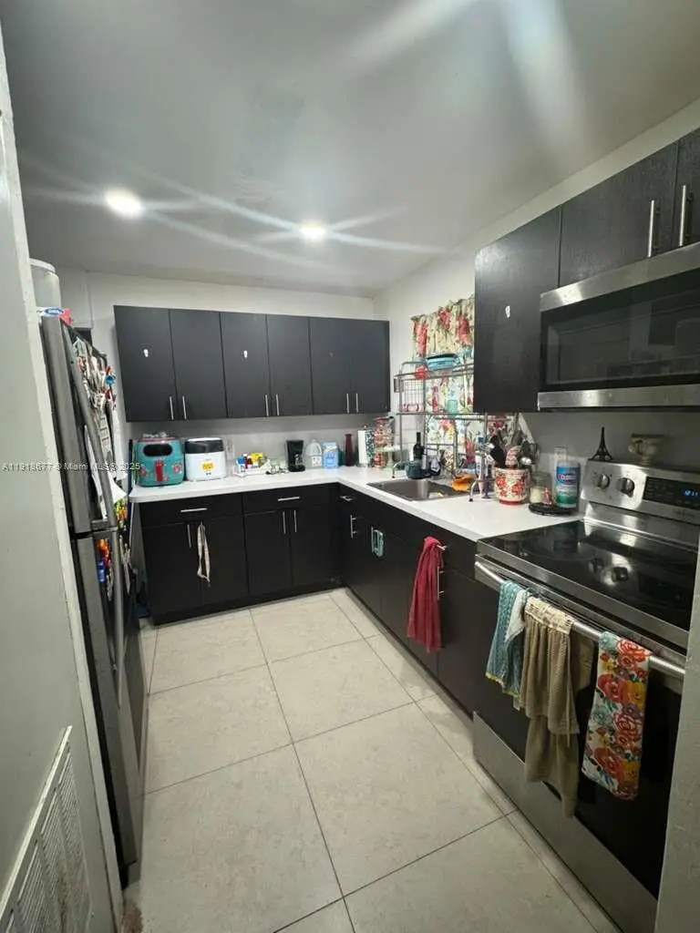 716 SW 11th Ave, Homestead, FL 33030 - Image #2