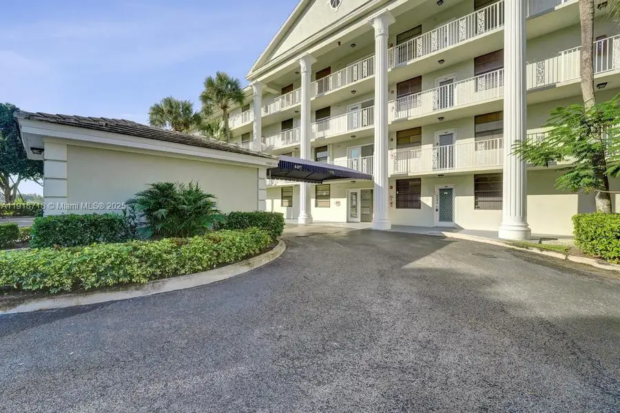 1715 Whitehall Dr #305, Davie, FL 33324 - Image #3