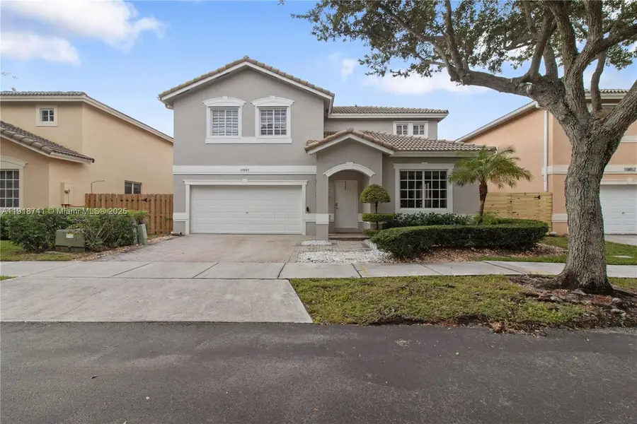 10842 NW 53rd Ln, Doral, FL 33178 - Image #2