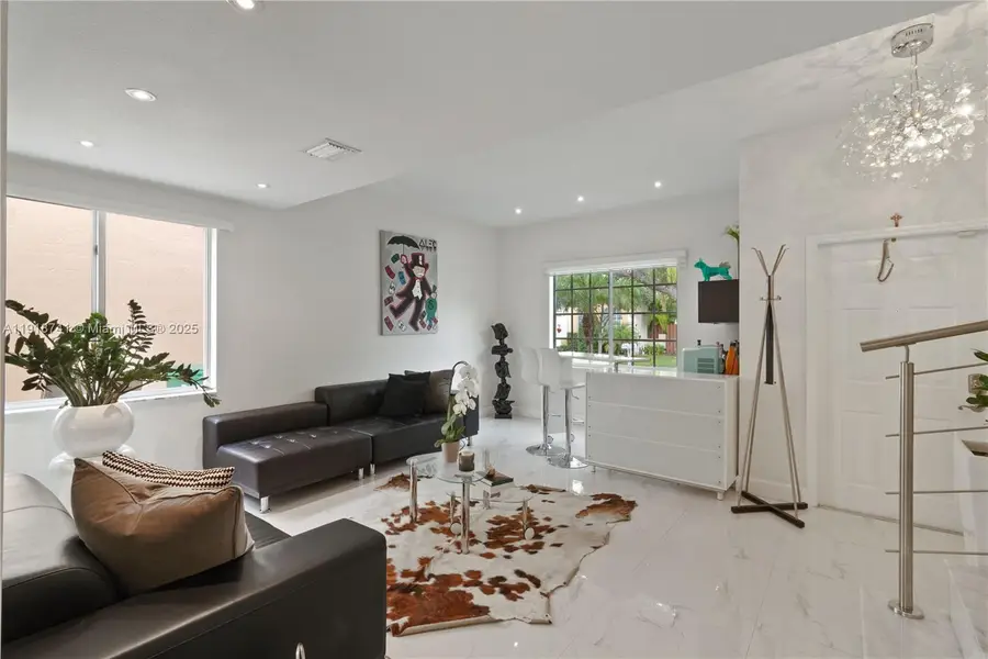 10842 NW 53rd Ln, Doral, FL 33178 - Image #3