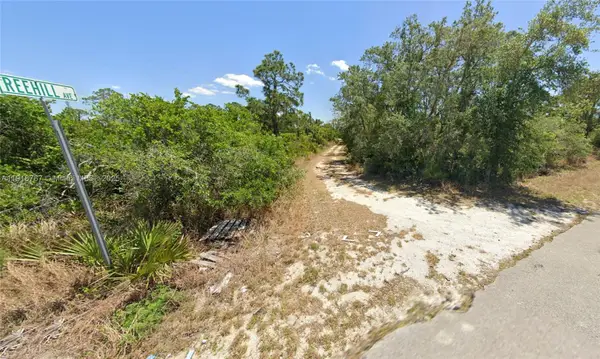 1027 Freehill Ave, Lake Placid, FL 33071