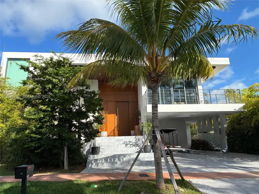 Address Withheld By Seller, Key Biscayne, FL 33149 - Image #2