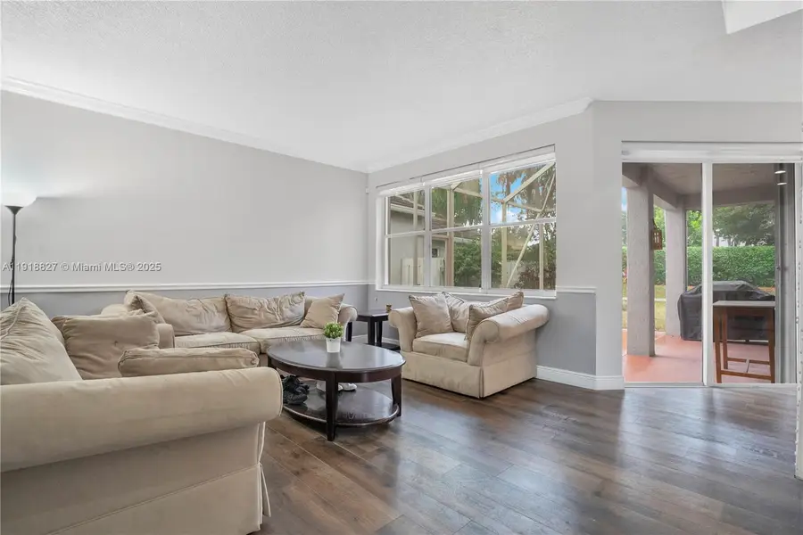 636 Sand Creek Cir, Weston, FL 33327 - Image #3