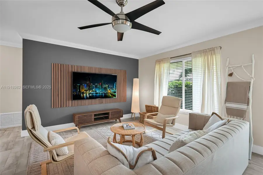 4851 NE 13th Ave, Oakland Park, FL 33334 - Image #2