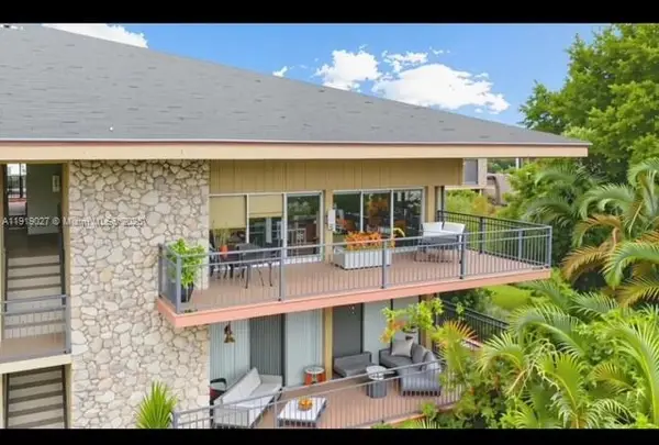 4850 SW 63rd Ter #232, Davie, FL 33314