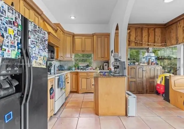 4850 SW 63rd Ter #232, Davie, FL 33314 - Image #2