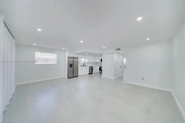 4155 SW 66th Ter #104, Davie, FL 33314