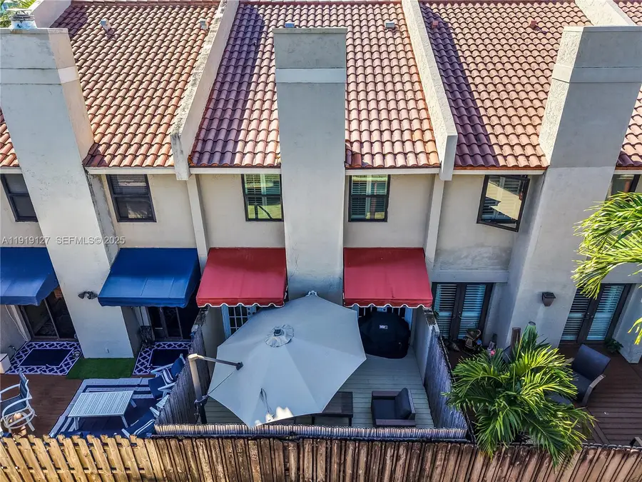 206 Washingtonia Ave, Lauderdale By The Sea, FL 33308 - Image #3