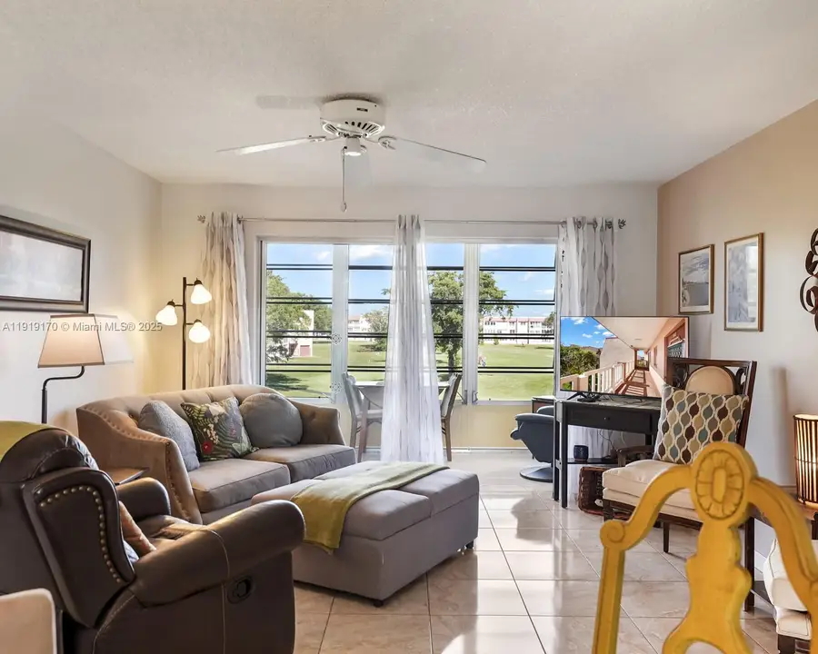 9401 Sunrise Lakes Blvd #302, Sunrise, FL 33322 - Image #3