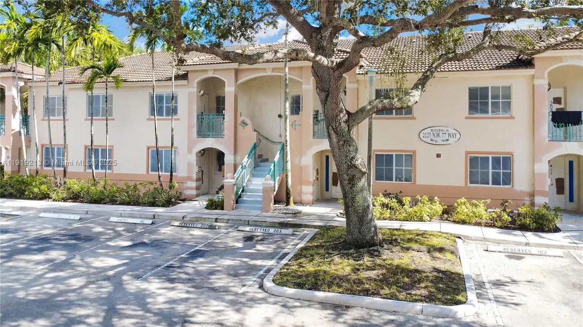2125 NW 77th Way #203, Pembroke Pines, FL 33024 - Image #1