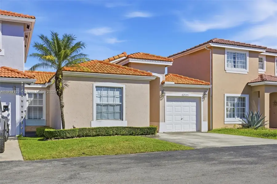 16325 SW 100th Ter, Miami, FL 33196 - Image #2