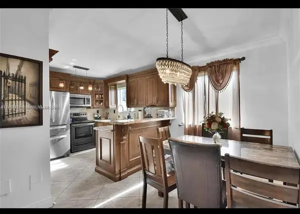 985 NE 33rd Ter #201, Homestead, FL 33033