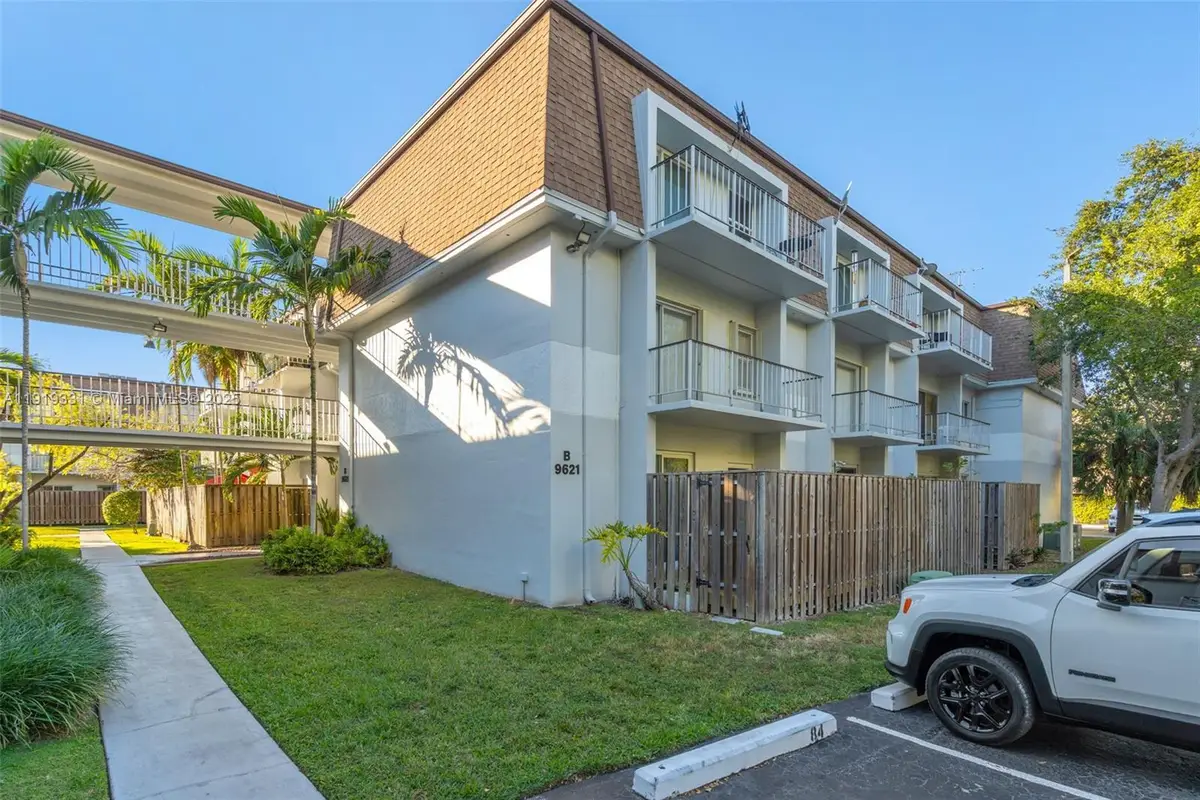 9621 SW 77th Ave #204B, Miami, FL 33156 - Image #1