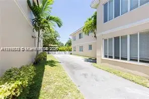 2890- 2892 S Le Jeune Rd, Coral Gables, FL 33134 - Image #2