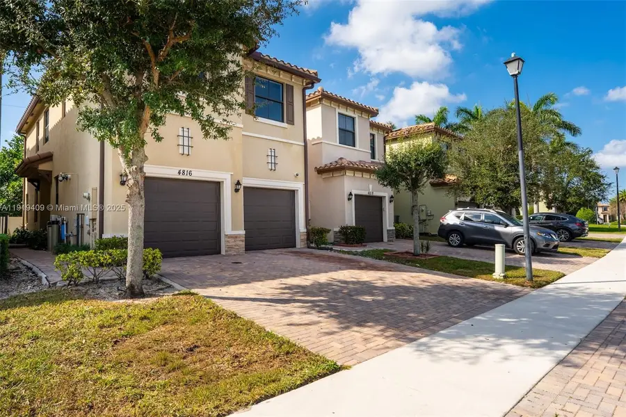 4816 NW 56th Ct, Tamarac, FL 33319 - Image #3