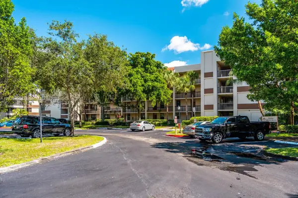 100 NW 76th Ave #404-2, Plantation, FL 33324