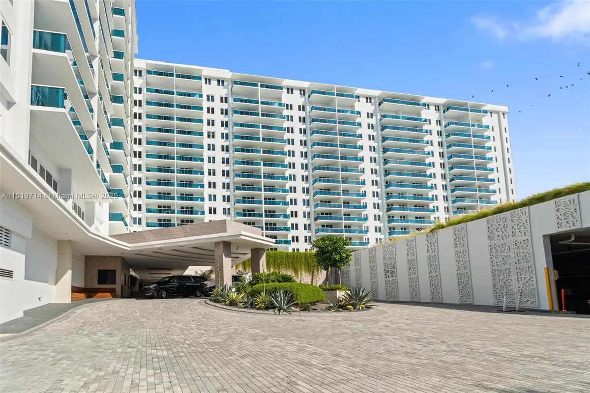 2301 Collins Ave #802, Miami Beach, FL 33139 - Image #1