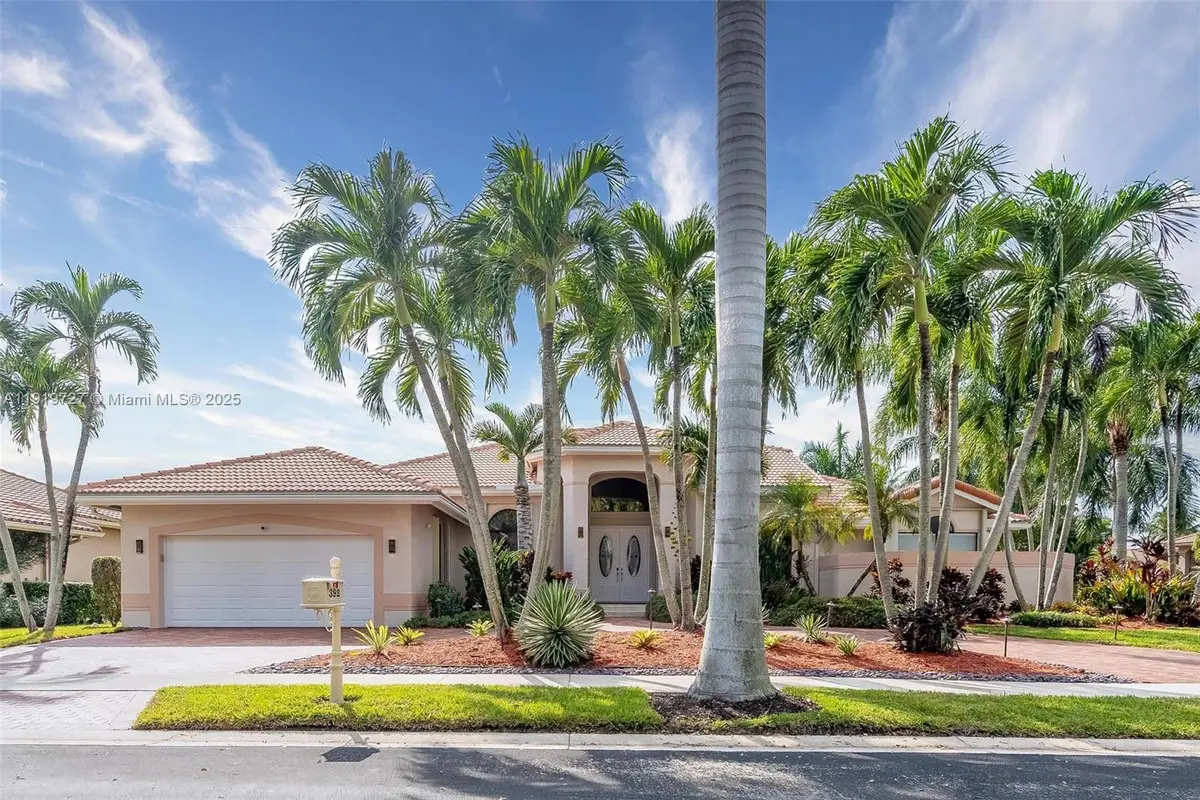 392 Coconut Cir, Weston, FL 33326 - Image #1