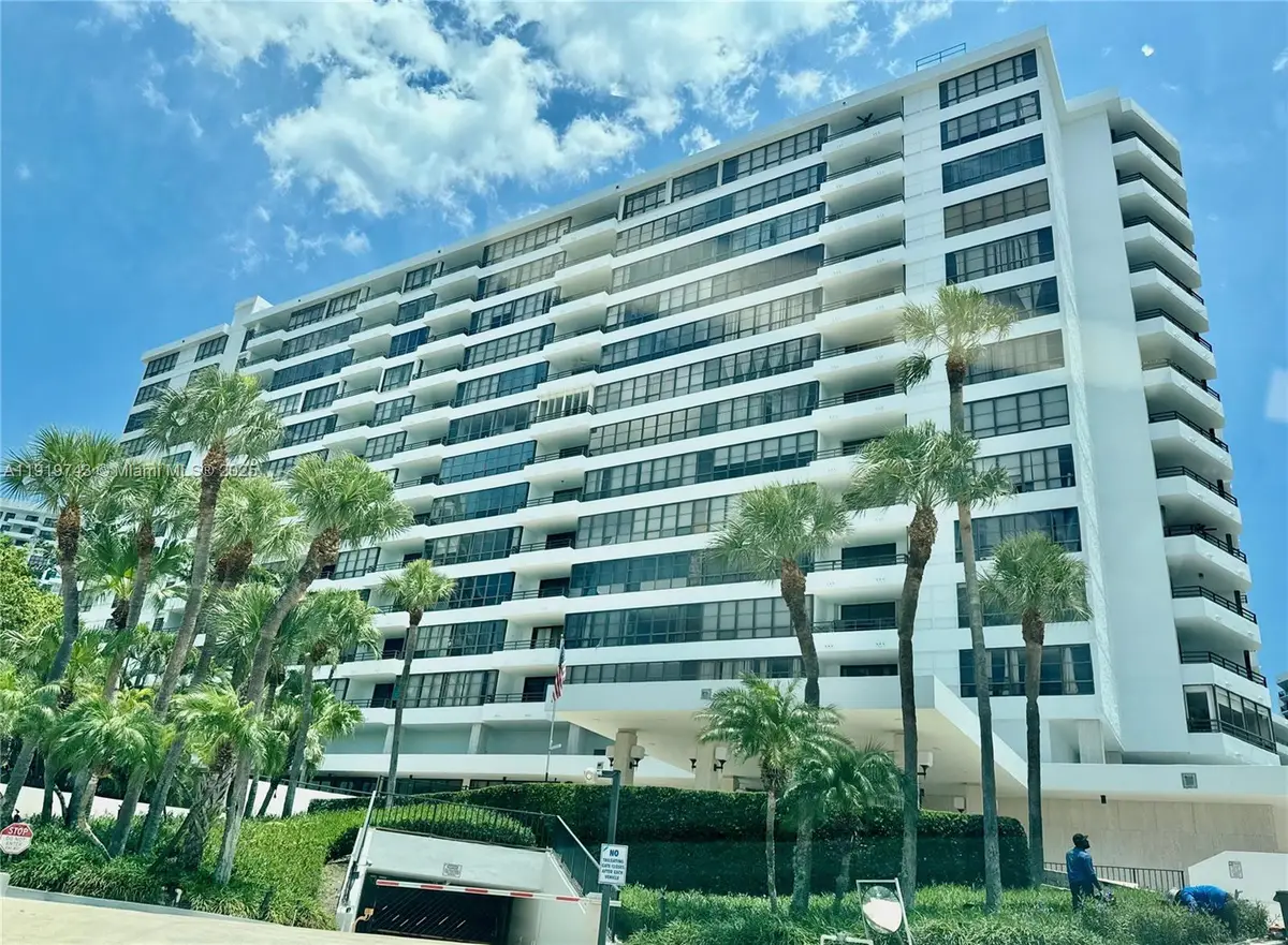 500 Three Islands Blvd #504, Hallandale Beach, FL 33009 - Image #1