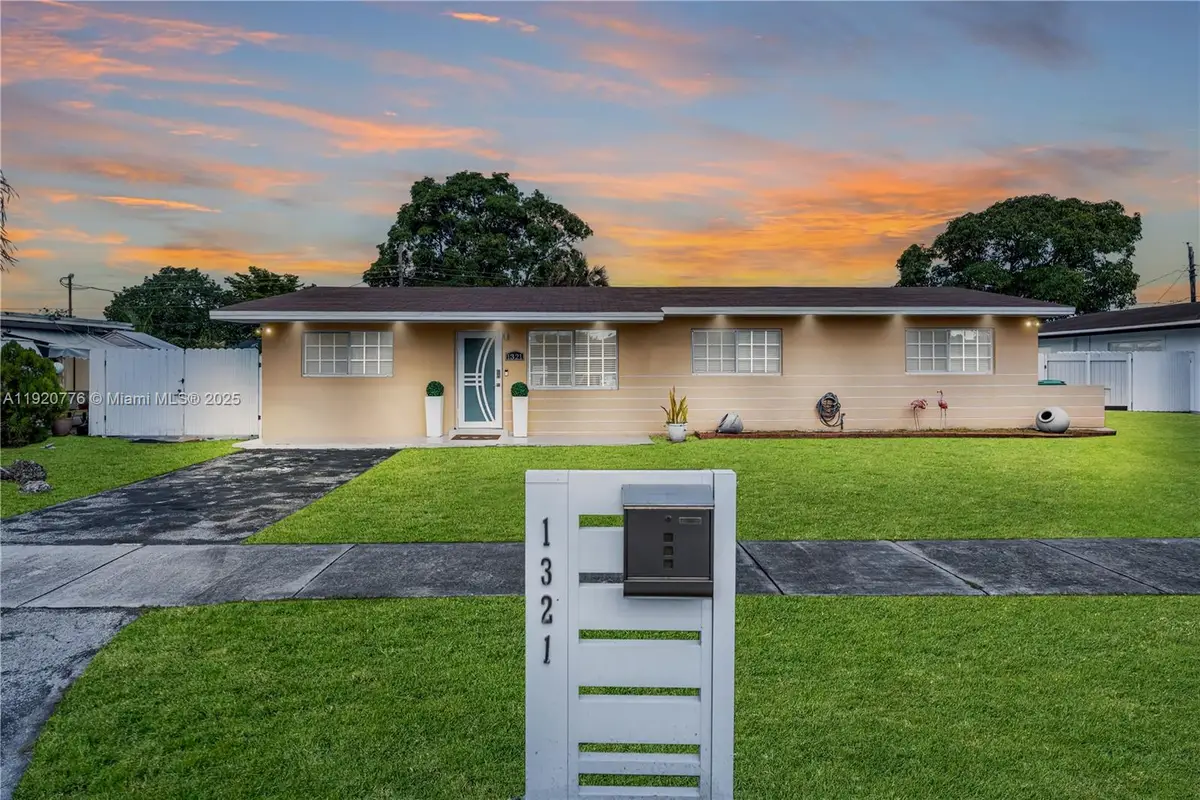 1321 NW 171st St, Miami Gardens, FL 33169 - Image #1