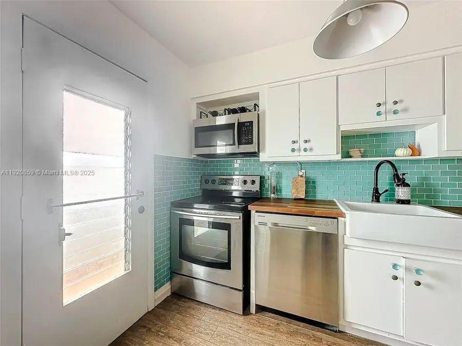 7133 Bay Dr #705, Miami Beach, FL 33141 - Image #3