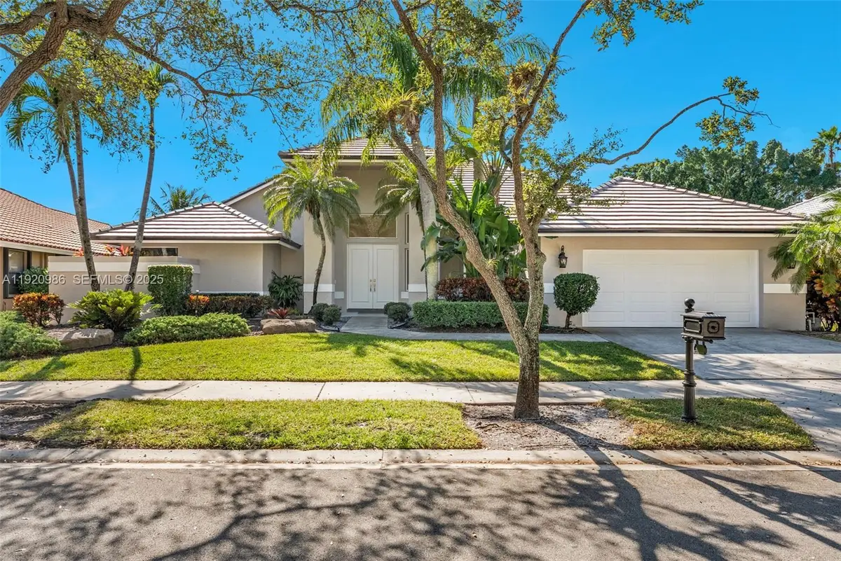 1003 Trailmore Ln, Weston, FL 33326 - Image #1