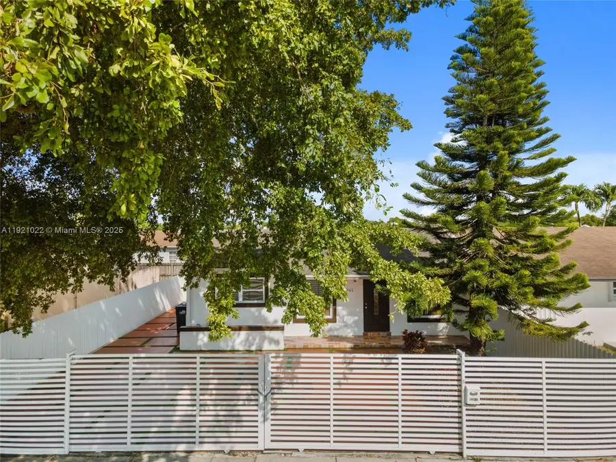 12961 SW 50th Ln, Miami, FL 33175 - Image #3